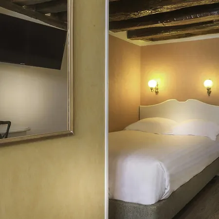 Jeanne D'arc Le Marais Paryż