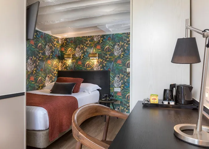 酒店 玛莱斯圣女贞德酒店